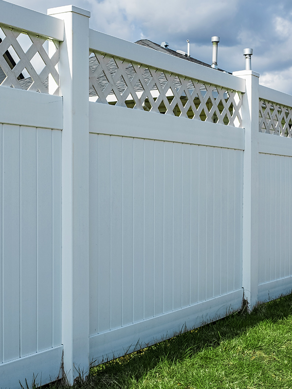 Vinyl Fence Contractor in Baltimore Metro