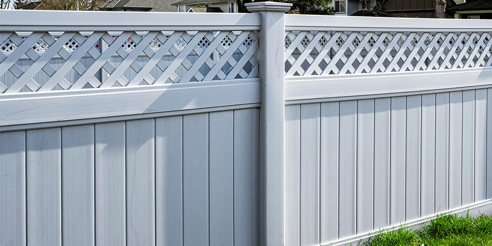 Vinyl fence contractor in Baltimore Metro