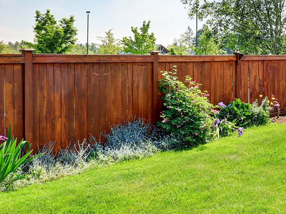 Middle River Maryland wood privacy fencing
